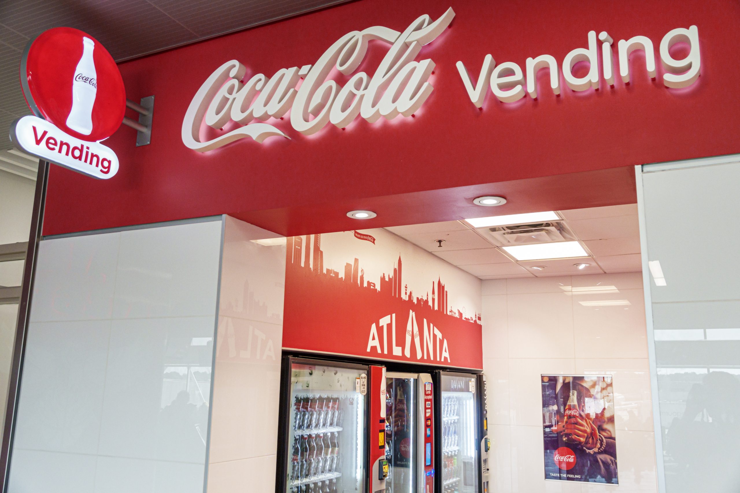 Georgia, Atlanta, Hartsfield-Jackson Atlanta International Airport, Coca-Cola, vending machine station