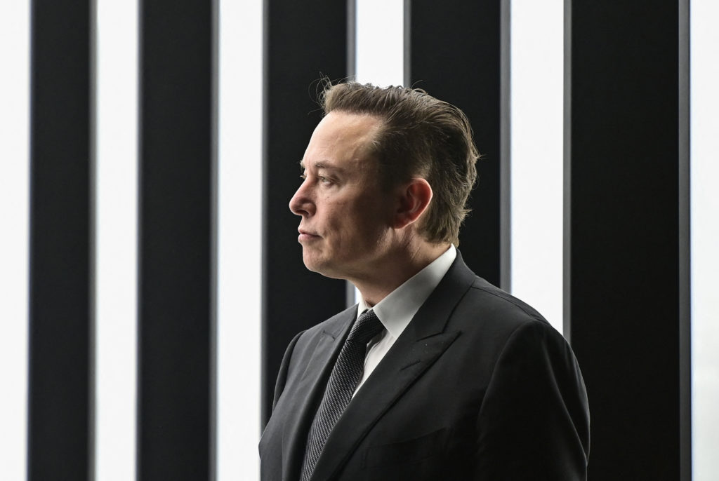 How Elon Musk Should Manage Twitter Going Forward - The American Mind