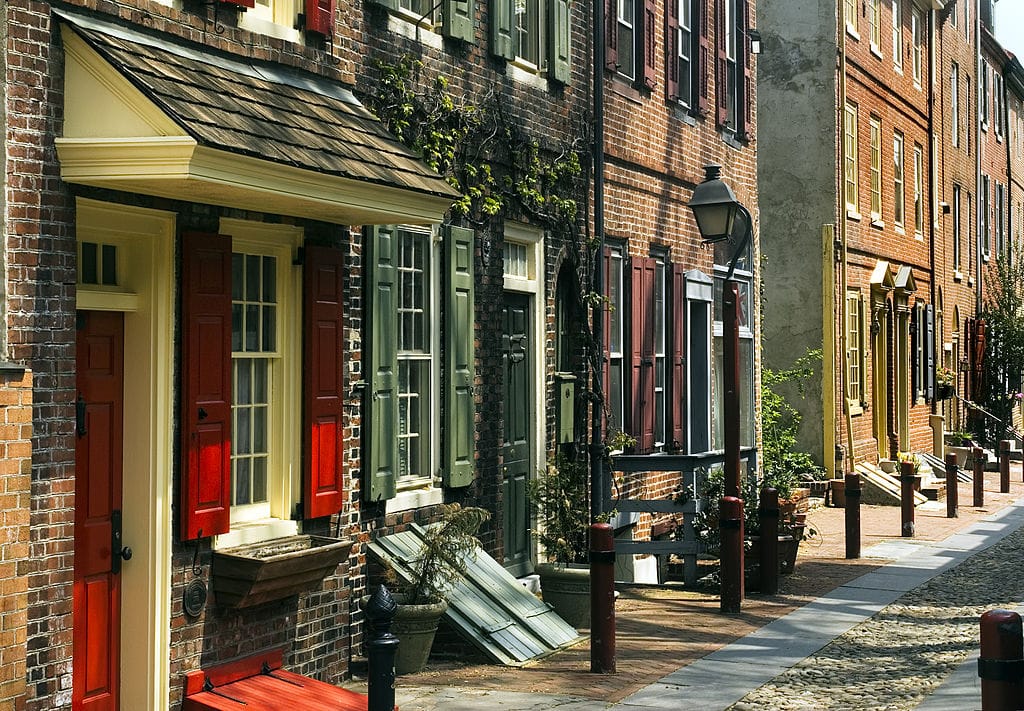 Elfreth’s Alley, the oldest residential street in the United