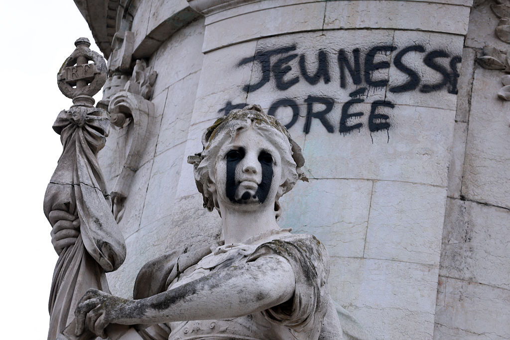 TOPSHOT-FRANCE-POLITICS-SOCIAL-DEMO